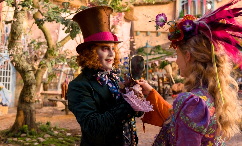 جانی دپ در فیلم «آلیس آنسوی آینه»(Alice Through the Looking Glass)